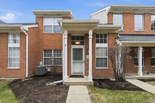 8 St Regis Ct, Elmhurst, IL 60126 - Photo 1