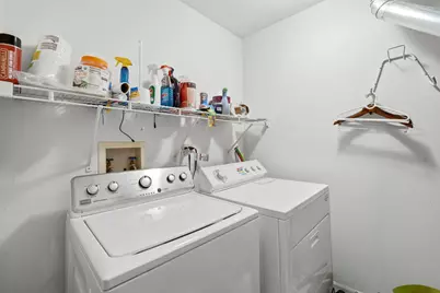 8 Saint Regis Court, Elmhurst, IL 60126 - Photo 15