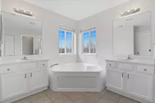 2511 Hennig Rd, Hampshire, IL 60140 - Photo 15