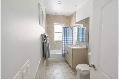 2467 N Clark Street #3, Chicago, IL 60614 - Photo 5