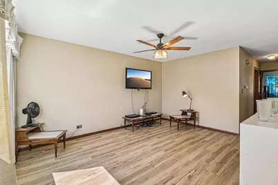 1504 Elm Avenue, Round Lake Beach, IL 60073 - Photo 5