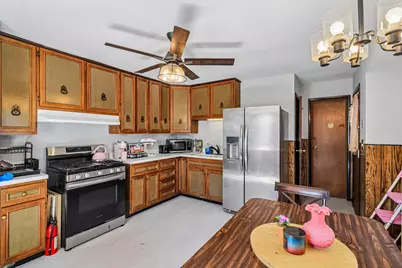 1504 Elm Avenue, Round Lake Beach, IL 60073 - Photo 9