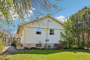 1504 Elm Ave, Round Lake Beach, IL 60073 - Photo 25