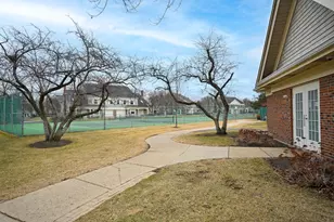 2012 N Silver Lake Rd, Arlington Heights, IL 60004 - Photo 29