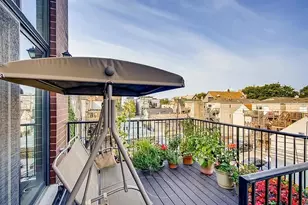 1331 N Greenview Ave, Chicago, IL 60642 - Photo 11