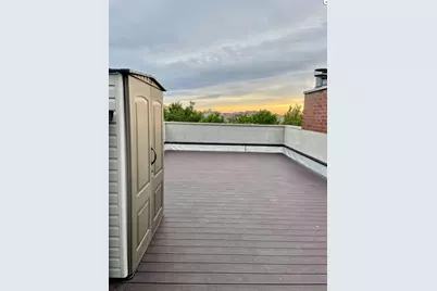 1331 N Greenview Avenue #3, Chicago, IL 60642 - Photo 19