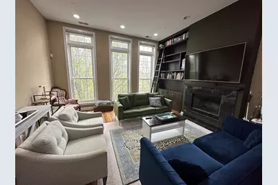 1331 N Greenview Avenue #3, Chicago, IL 60642 - Photo 3