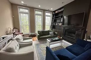 1331 N Greenview Ave, Chicago, IL 60642 - Photo 3