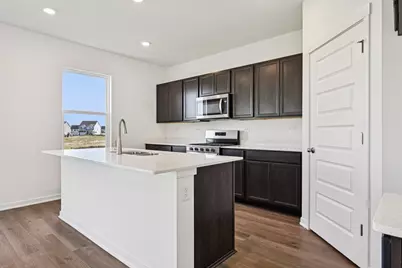 1034 Emerald Drive, Montgomery, IL 60538 - Photo 13