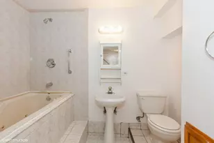 8885 Dryden St, Woodridge, IL 60517 - Photo 27