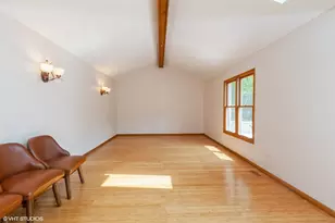 8885 Dryden St, Woodridge, IL 60517 - Photo 11