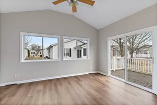 115 Hunter Ct, Grayslake, IL 60030 - Photo 11