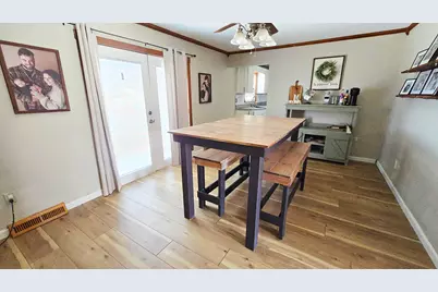 412 Sunset Drive, Centralia, IL 62801 - Photo 15