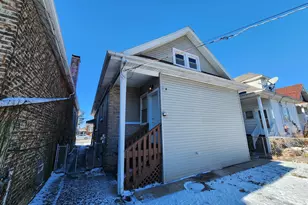 8837 S Throop St, Chicago, IL 60620 - Photo 3