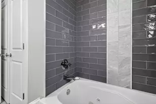 15126 Chaucer Dr, Oak Forest, IL 60452 - Photo 17