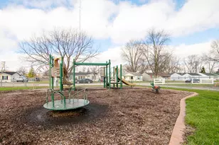 287 Belle Aire Ave, Bourbonnais, IL 60914 - Photo 17