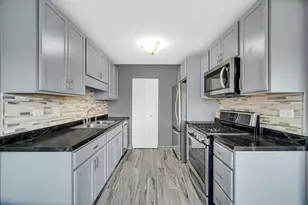 745 Candleridge Ct, Bartlett, IL 60103 - Photo 9