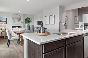 995 Sapphire Ln, Montgomery, IL 60538 - Photo 9