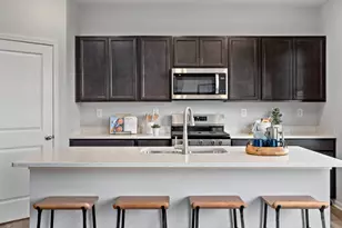 995 Sapphire Ln, Montgomery, IL 60538 - Photo 11