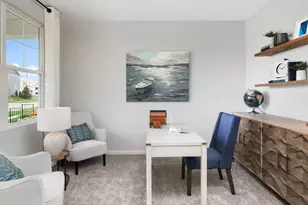 995 Sapphire Ln, Montgomery, IL 60538 - Photo 3