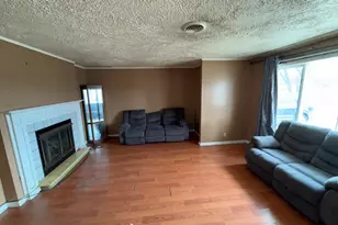 202 Wilson St, Park Forest, IL 60466 - Photo 3