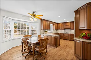 2501 Indian Ridge Dr, Glenview, IL 60026 - Photo 5