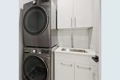 2434 W Superior Street, Chicago, IL 60612 - Photo 39