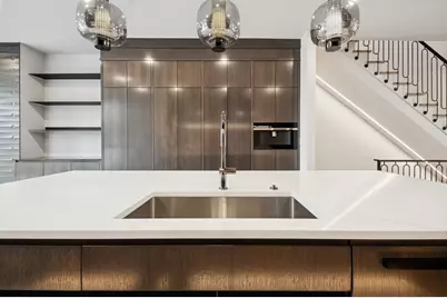 2434 W Superior Street, Chicago, IL 60612 - Photo 9