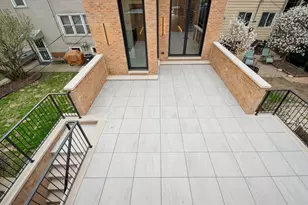 2434 W Superior St, Chicago, IL 60612 - Photo 43