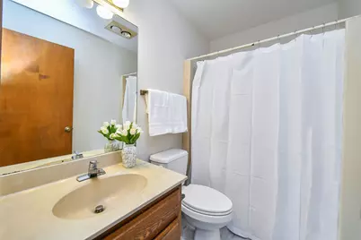 39W150 Campton Hills Drive, Saint Charles, IL 60175 - Photo 17