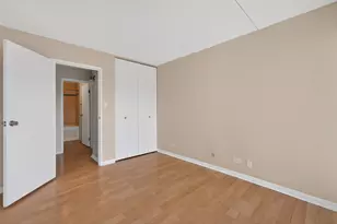 2015 S Finley Rd, Lombard, IL 60148 - Photo 17