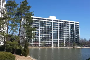 2015 S Finley Rd, Lombard, IL 60148 - Photo 1