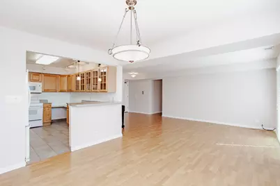 710 Oakton Street #304, Evanston, IL 60202 - Photo 9