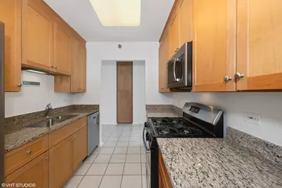 33 W Ontario Street #17F, Chicago, IL 60654 - Photo 19
