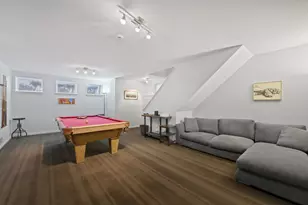 335 W Evergreen Ave, Chicago, IL 60610 - Photo 17