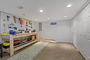 335 W Evergreen Ave, Chicago, IL 60610 - Photo 19