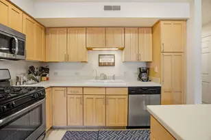 8421 Canary Grass Ln, Fox Lake, IL 60020 - Photo 13