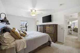 8421 Canary Grass Ln, Fox Lake, IL 60020 - Photo 15