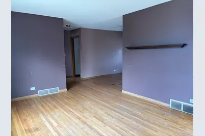 115 N Greenview Avenue, Mundelein, IL 60060 - Photo 3