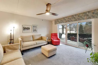 710 Creekside Drive #104A, Mount Prospect, IL 60056 - Photo 5