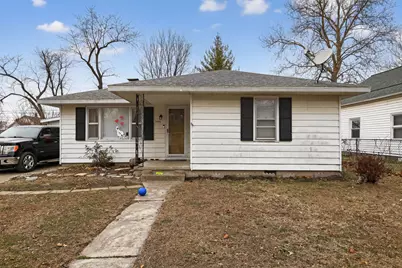 1006 Hester Avenue, Centralia, IL 62801 - Photo 1
