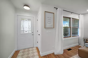 2302 Robin Ln, Elgin, IL 60123 - Photo 5