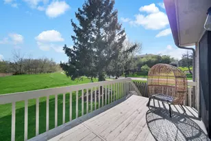 2302 Robin Ln, Elgin, IL 60123 - Photo 27