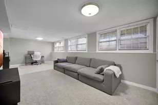 2302 Robin Ln, Elgin, IL 60123 - Photo 21