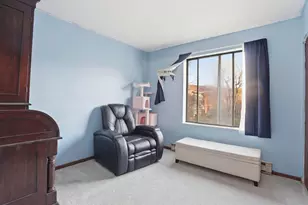 1367 N Winslowe Dr, Palatine, IL 60074 - Photo 7