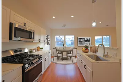 3739 W 139th Street, Robbins, IL 60472 - Photo 9