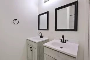 3739 W 139th St, Robbins, IL 60472 - Photo 21