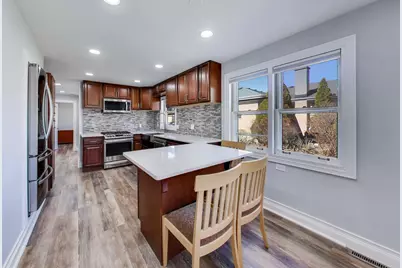 8407 N Olcott Avenue, Niles, IL 60714 - Photo 11