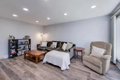 8407 N Olcott Avenue, Niles, IL 60714 - Photo 5