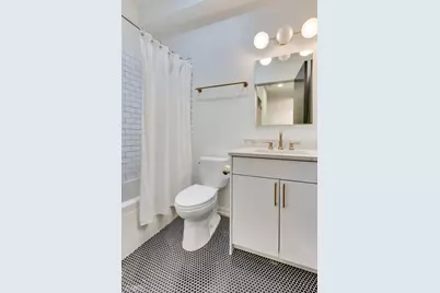 2301 W Chicago Avenue #2R, Chicago, IL 60622 - Photo 11